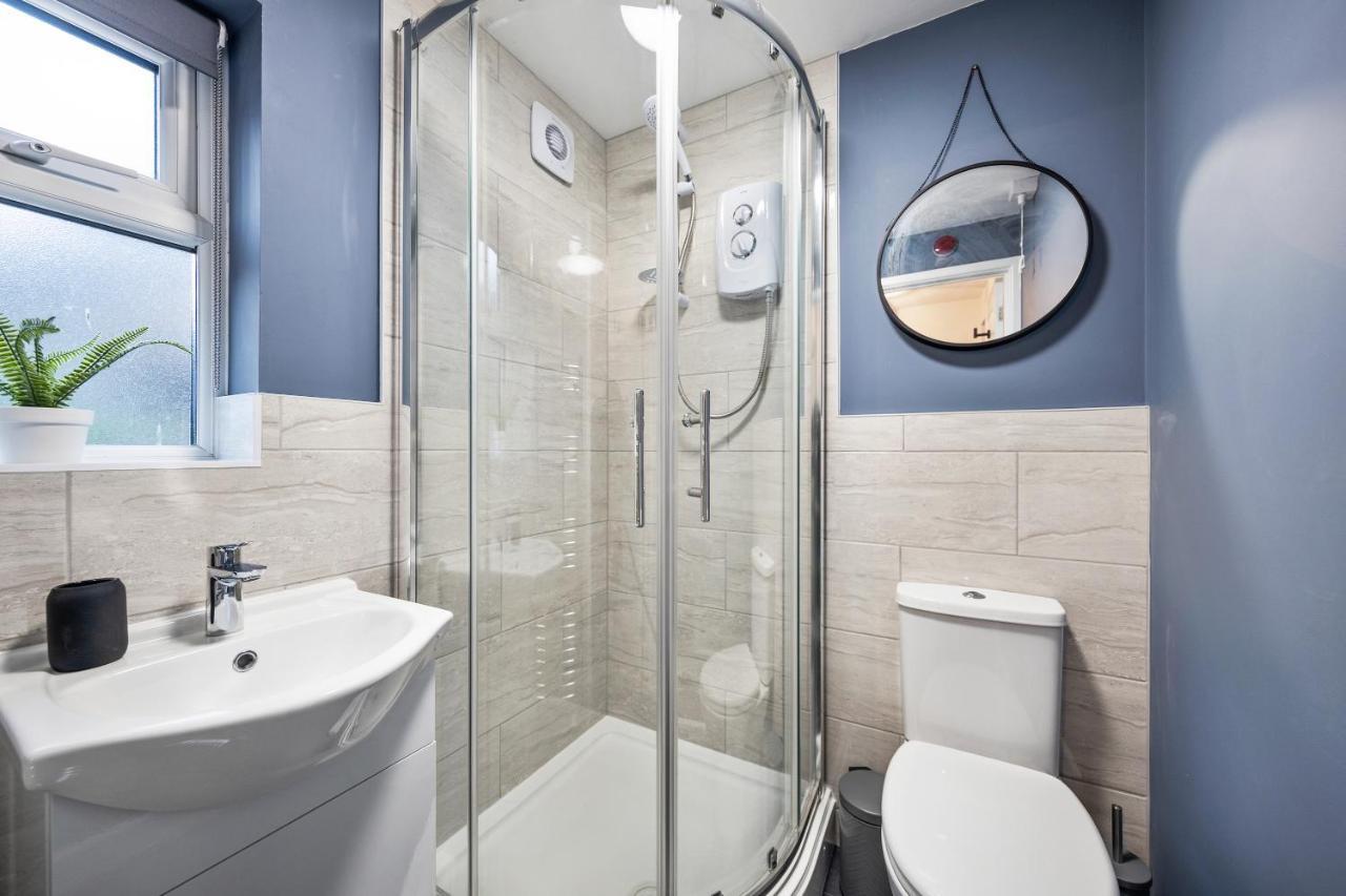 7 Bedroom House Ensuite Rooms, Fully Equipped Kitchen, Free Wifi, Tvs In All Rooms City Centre Close To A46 Inspire Homes Coventry Dış mekan fotoğraf