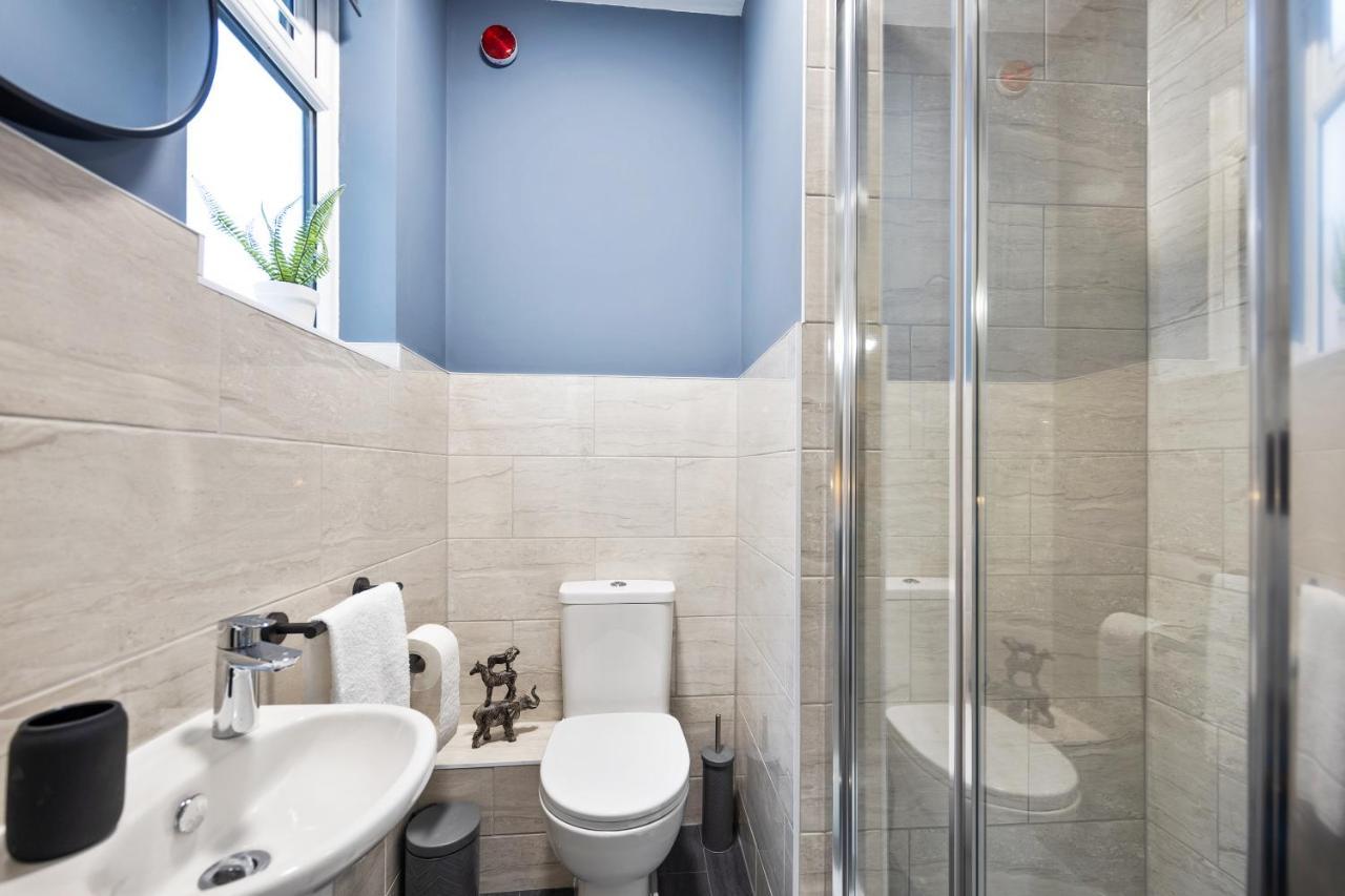7 Bedroom House Ensuite Rooms, Fully Equipped Kitchen, Free Wifi, Tvs In All Rooms City Centre Close To A46 Inspire Homes Coventry Dış mekan fotoğraf
